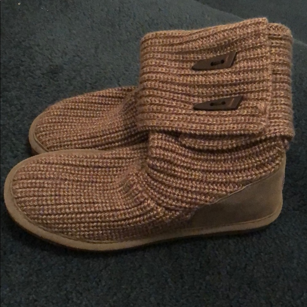 Bearpaw Knit Boots